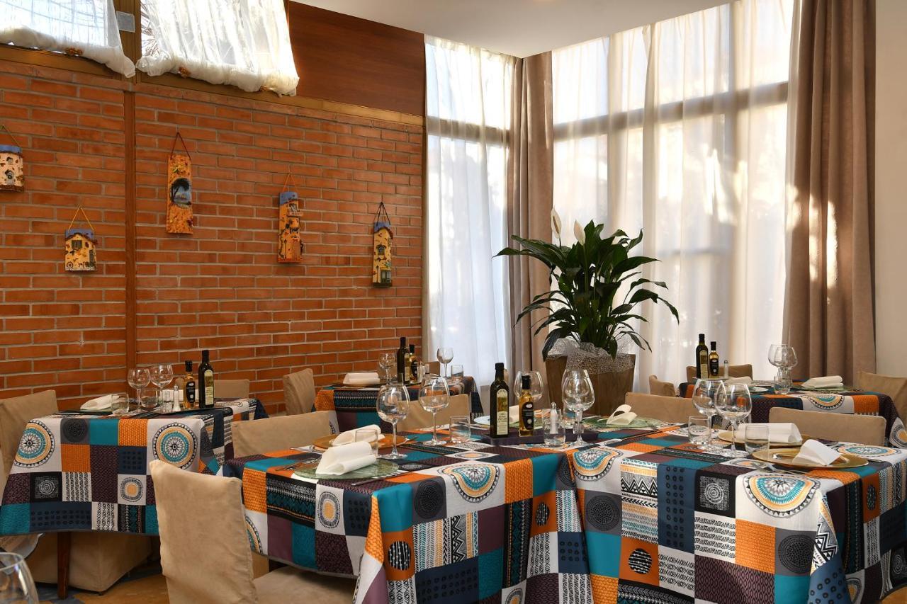 Hotel Butterfly Montecatini Terme Exterior foto