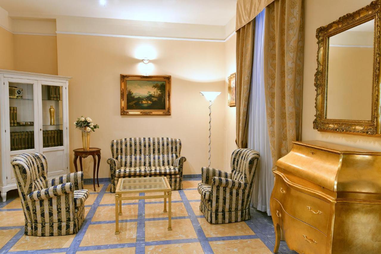 Hotel Butterfly Montecatini Terme Exterior foto