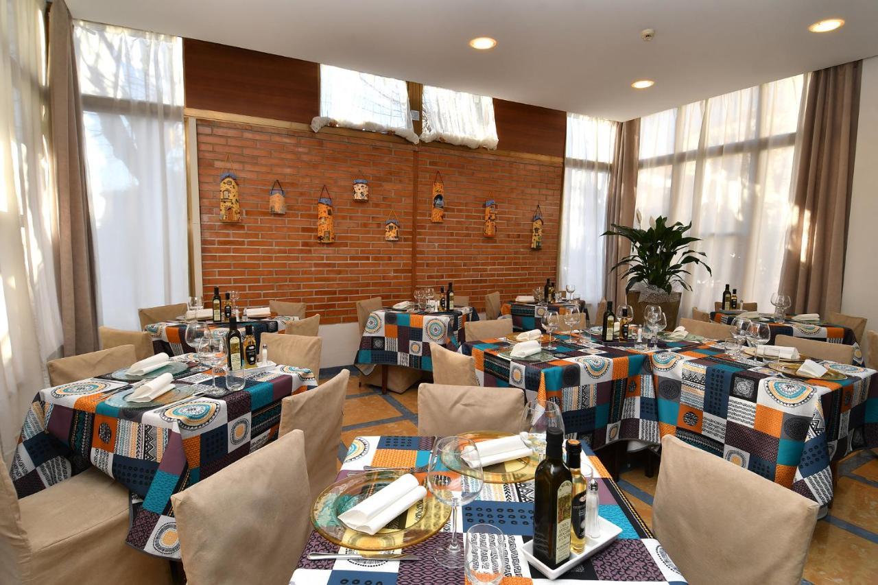 Hotel Butterfly Montecatini Terme Exterior foto