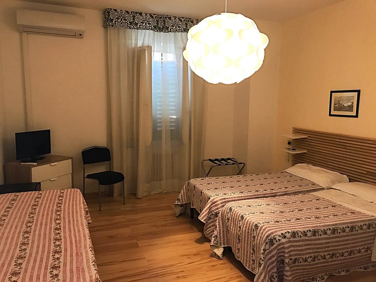 Hotel Butterfly Montecatini Terme Exterior foto